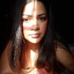 Meet your Posher, Carolina